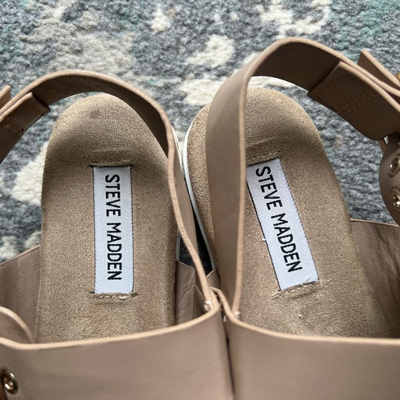 Steve Madden Sculpted Sandal - Picture 5 of 5